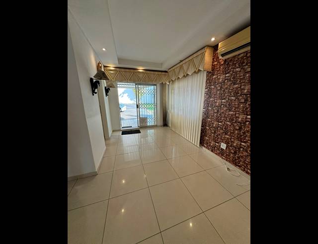 3 BEDROOM HOUSE FOR SALE IN YELLOWWOOD PARK